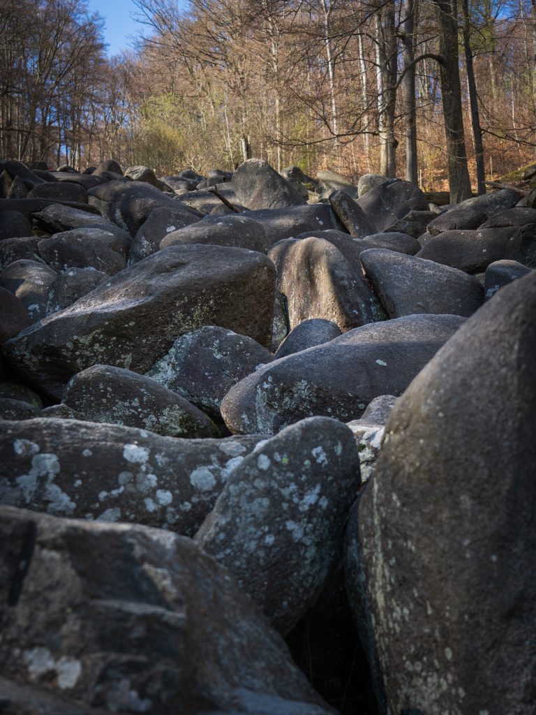Eroded rocks of all sizes